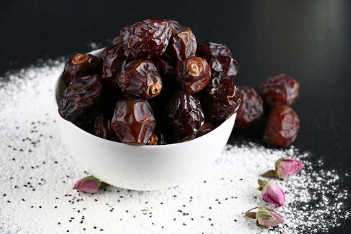 How to Source Dates Fruits Suppliers